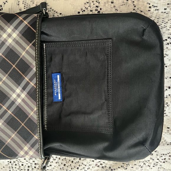 PRELOVED AUTHENTIC BURBERRY LONDON BLUE LABEL CROSSBODY SLING BAG - Picture 10 of 16